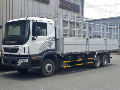 Tư vấn mua ô tô trả thẳng hay trả góp