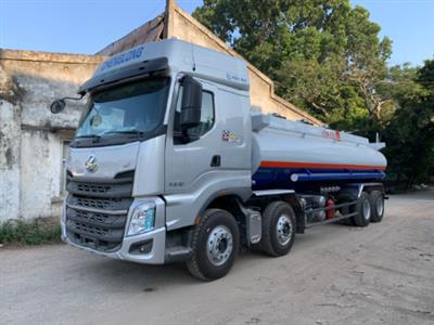 XE XI TÉC CHỞ XĂNG DẦU CHENGLONG 4 CHÂN 22 KHỐI